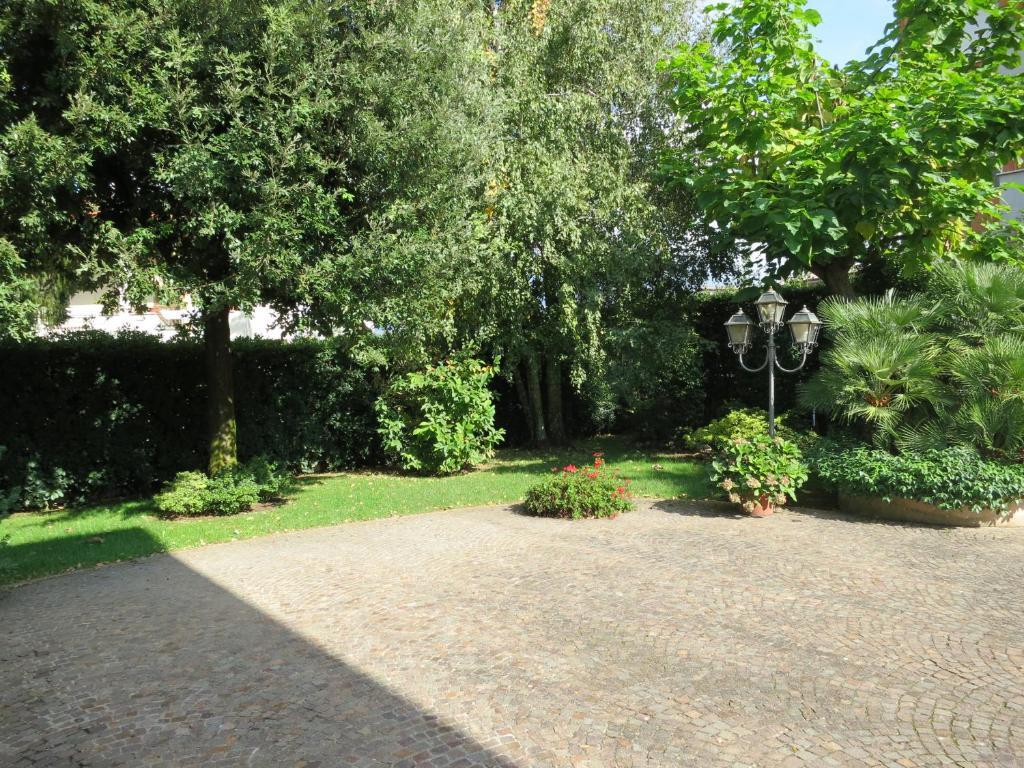 Villa Laura Чистерна ди Латина Екстериор снимка