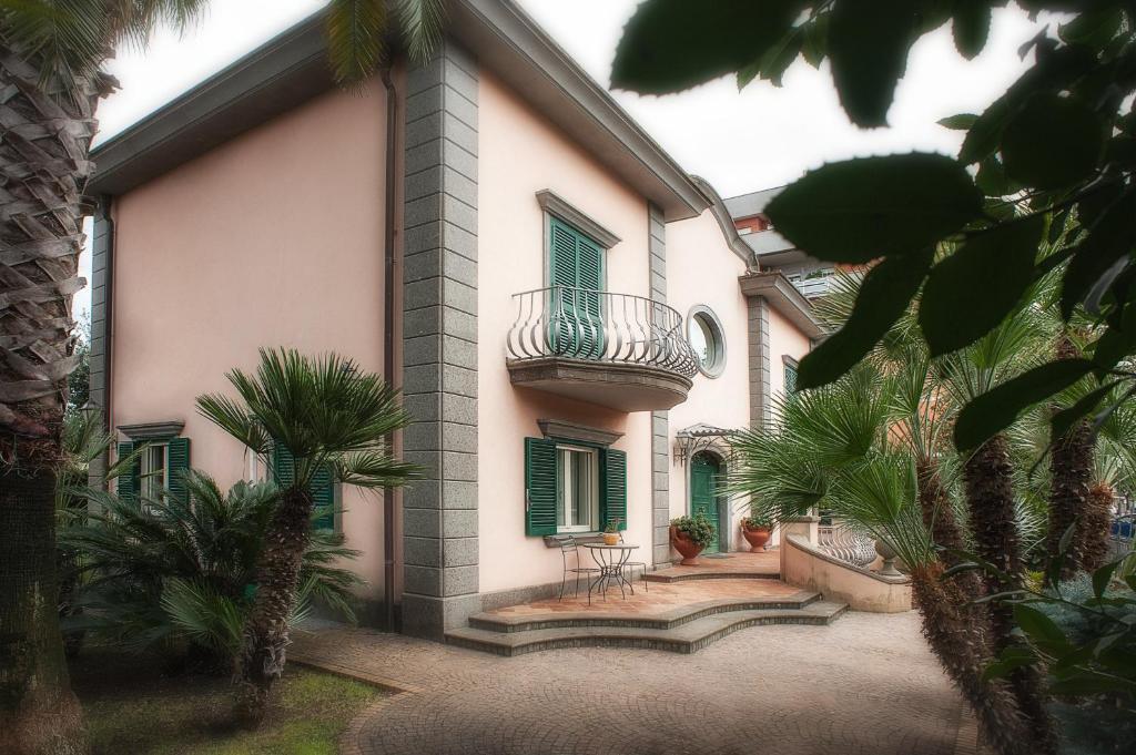 Villa Laura Чистерна ди Латина Екстериор снимка